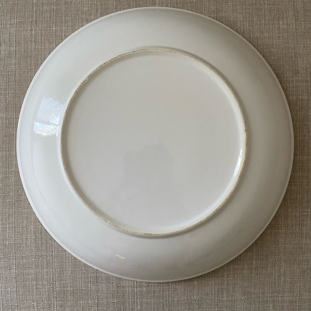 Crate & Barrel Hand Painted Tomato 13" Pasta Bowl Green Outside Made In Portugal - Picture 3 of 4